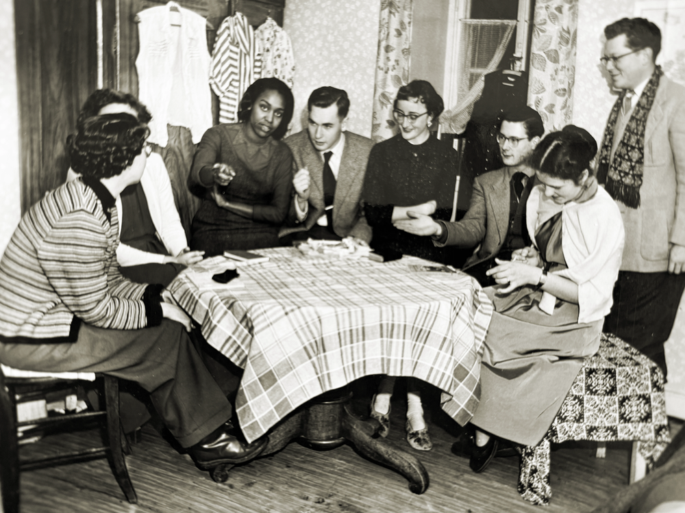 The "Studentengemeinde" (Student Community) group meets at Gwendolyne´s room.